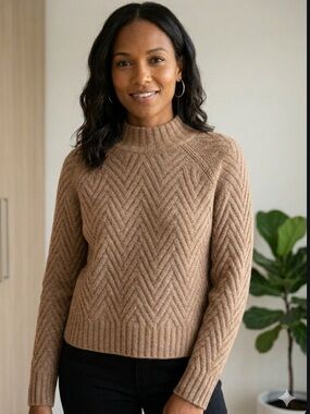 TSE Cashmere Chevron Knit Sweater Neiman Marcus Med BeigeRecycled Cashmere L NWT